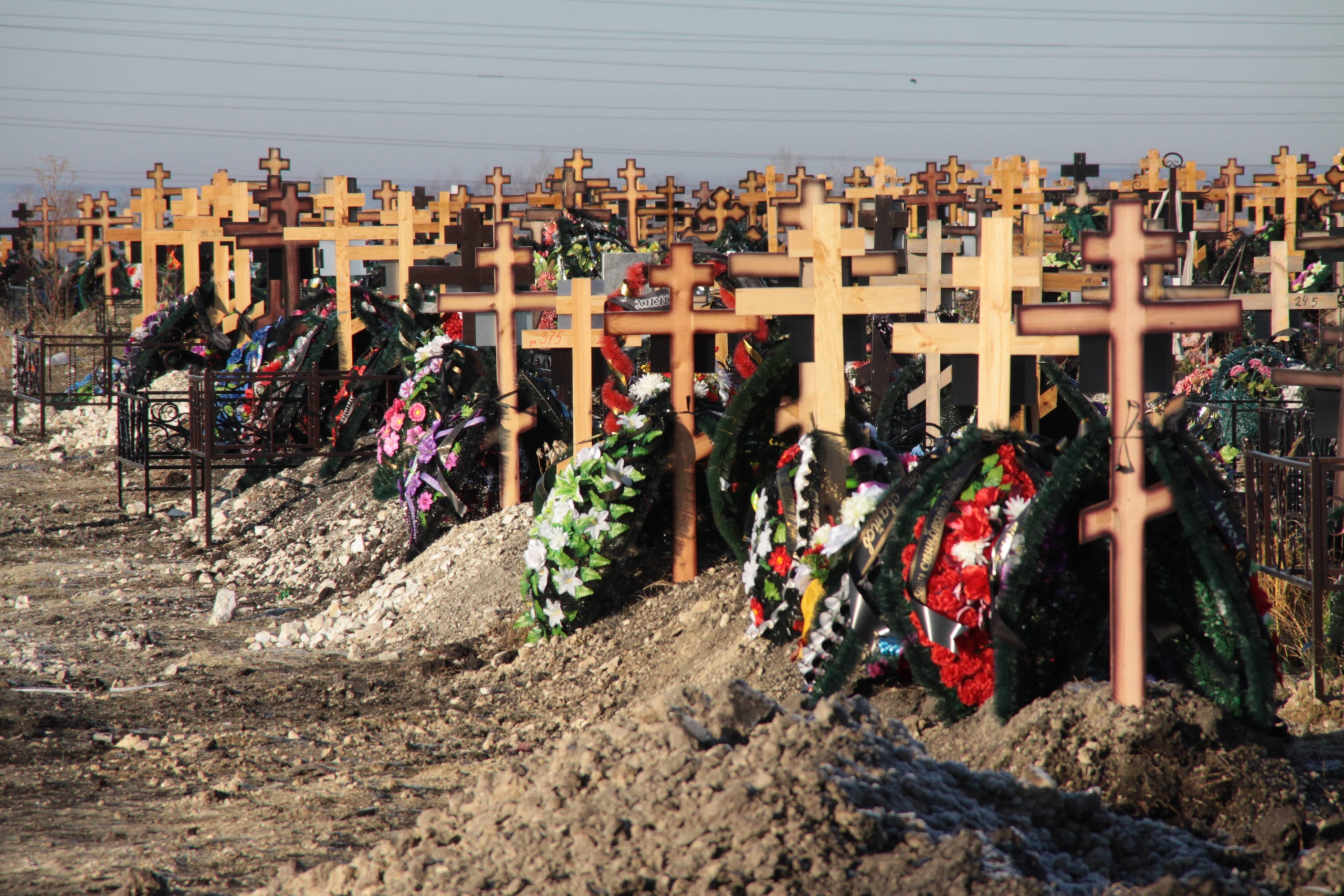 молоканский крест на кладбище фото