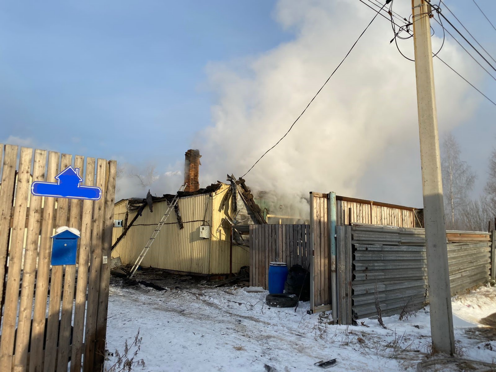 Что произошло в тагиле. Пожар Краснотурьинск пожар 15.04.2023. Свердловская область Каменский городской округ Мартюш пожар 03.05.23.