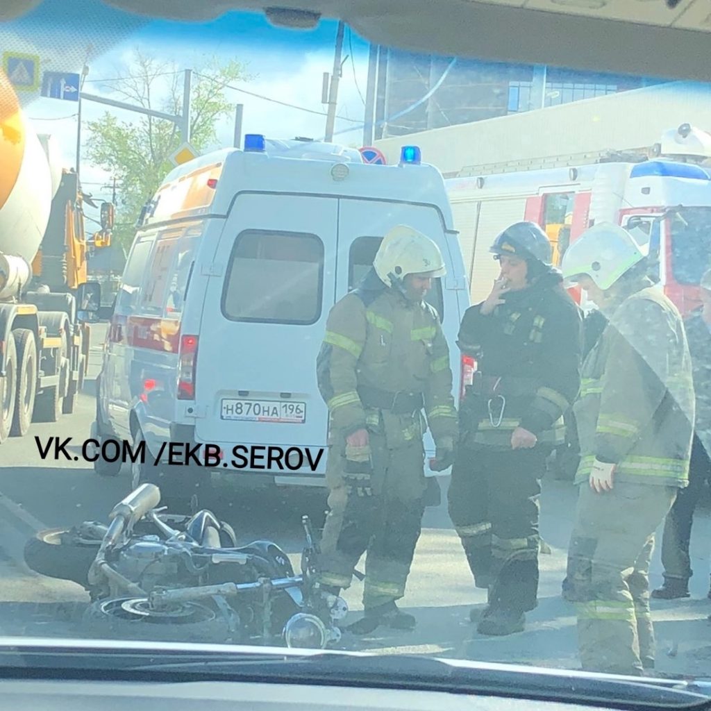 В Нижнем Тагиле на Вагонке мотоциклист столкнулся с автомобилем - Все  новости Нижнего Тагила и Свердловской области