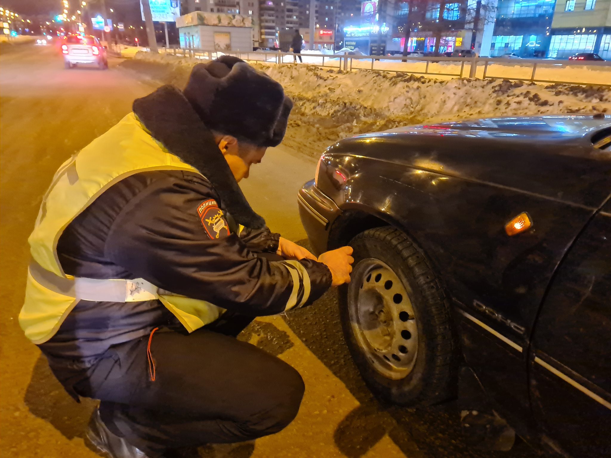 Новости нижнего тагила смартик. Полиция на дороге. Полиция фото. ГАИ остановили. Полиция Нижний Тагил.