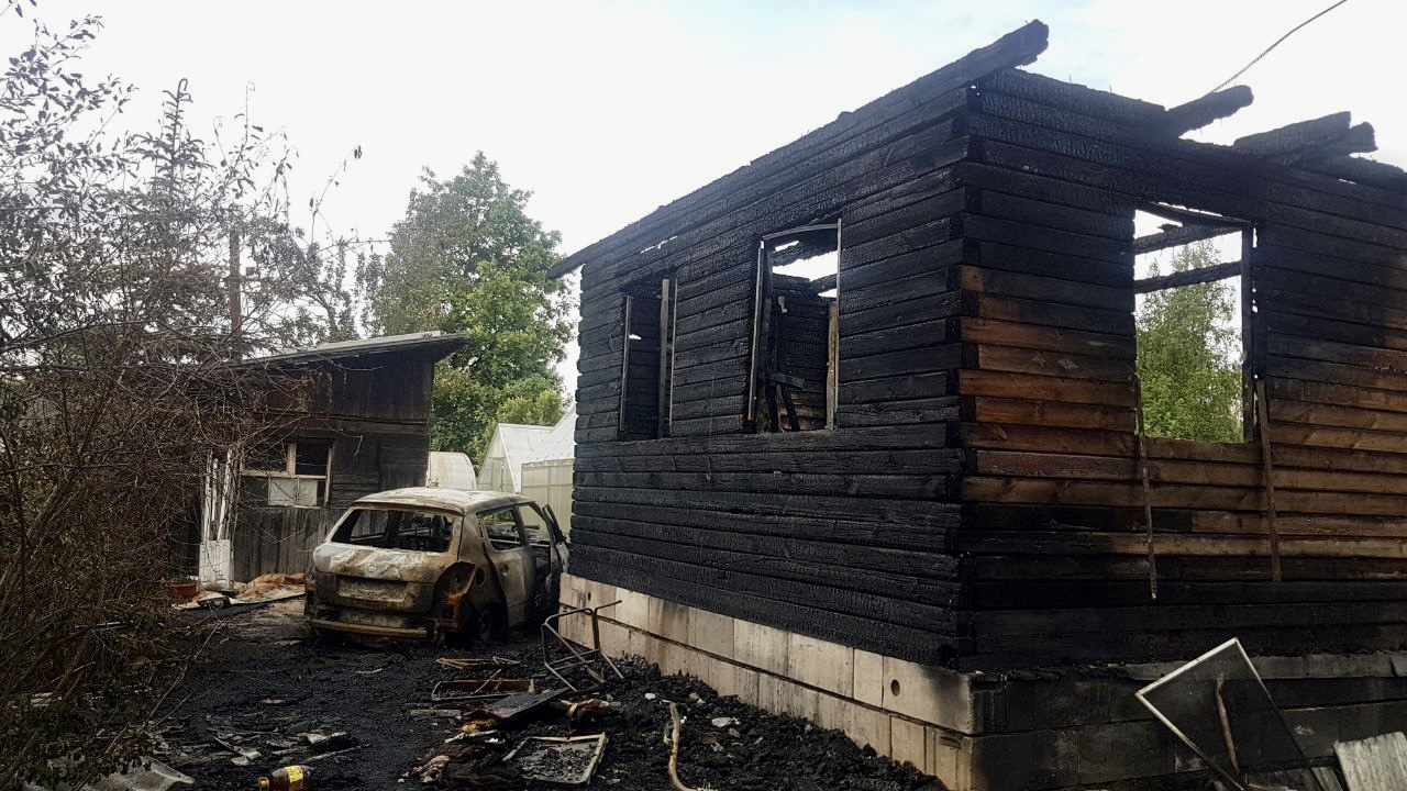 В пожаре на садовом участке под Нижним Тагилом пострадала супружеская пара