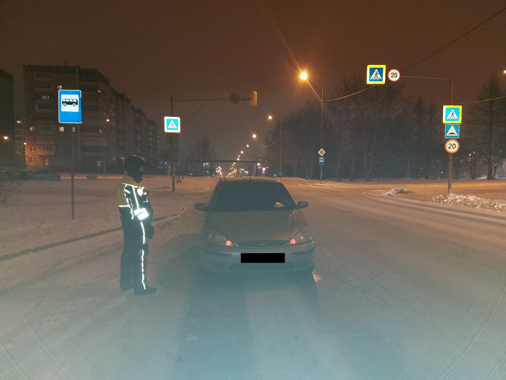 В Нижнем Тагиле на Вагонке иномарка сбила мужчину на пешеходном переходе