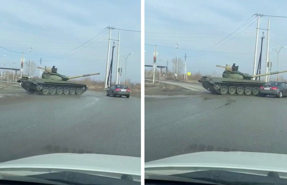 В Нижнем Тагиле танк протаранил легковушку (Видео)