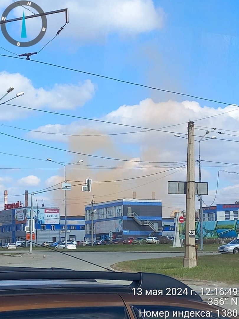 Тагильчанин заснял мощный выброс в атмосферу города