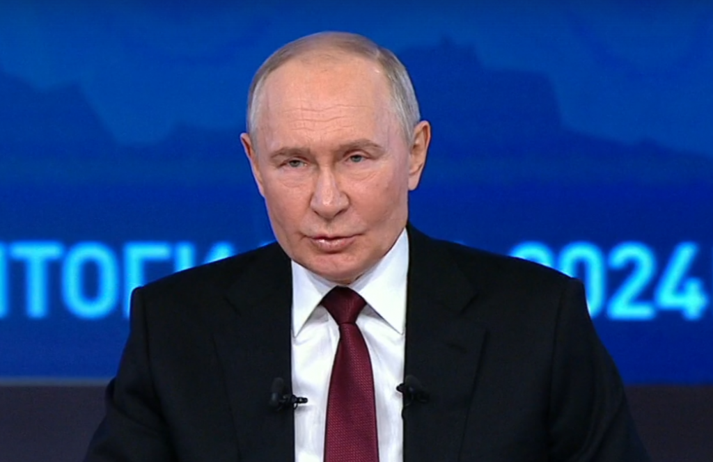Владимир Путин назвал Екатеринбург в числе лидеров по развитию общественного транспорта -