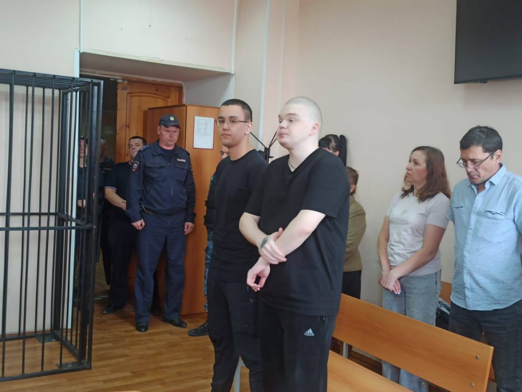 Пожар из-за ссоры: в Нижнем Тагиле вынесли приговор поджигателям квартиры пенсионерки -