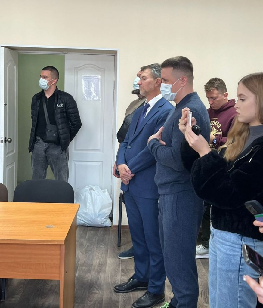 Суд приговорил мужчину к пяти годам колонии за драку у бара «Нравы» -