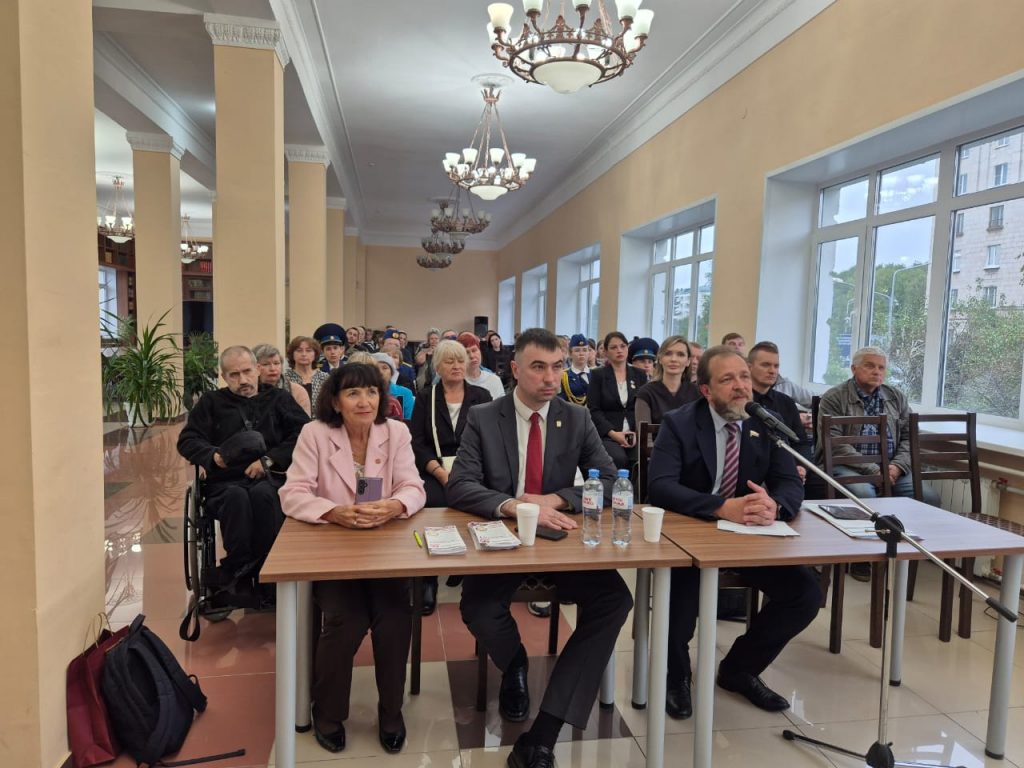 Жители Нижнего Тагила поддержали позицию Справедливой России по мигрантам -