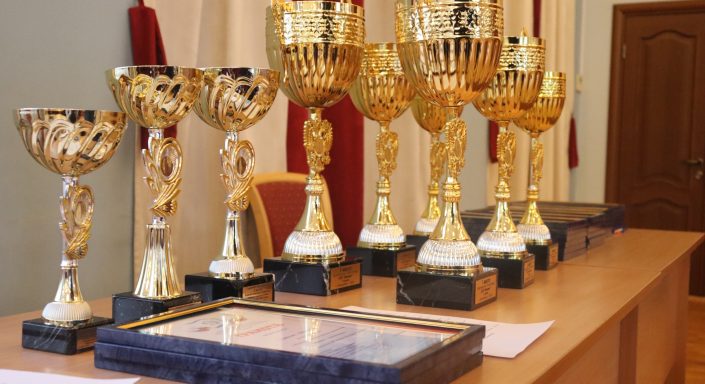 кубок кубки награды награда атлет спорт