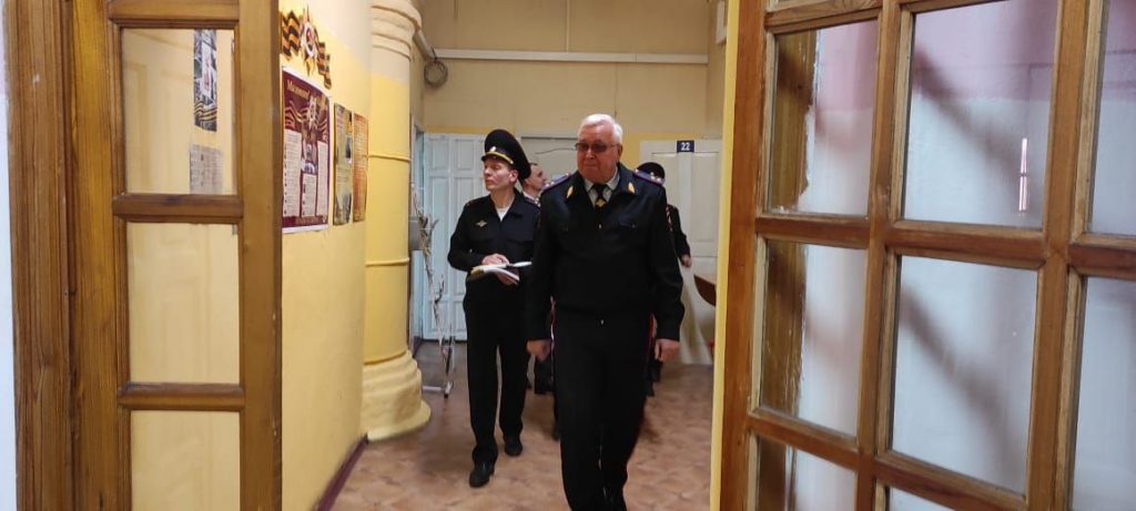 Глава свердловского гарнизона МВД посетил с рабочим визитом ОВД Новолялинский -