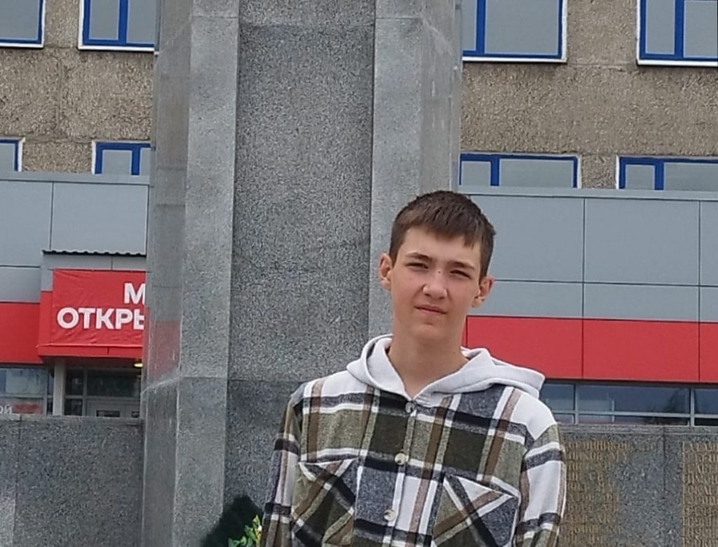 В Нижнем Тагиле ведутся поиски 13-летнего подростка - Правоохранительные органы разыскивает 13-летнего школьника по имени Роман. С заявлением в полицию обратилась мать подростка. По её словам, сын ушел из дома и не вернулся. В Нижнем Тагиле ведутся поиски 13-летнего подростка -