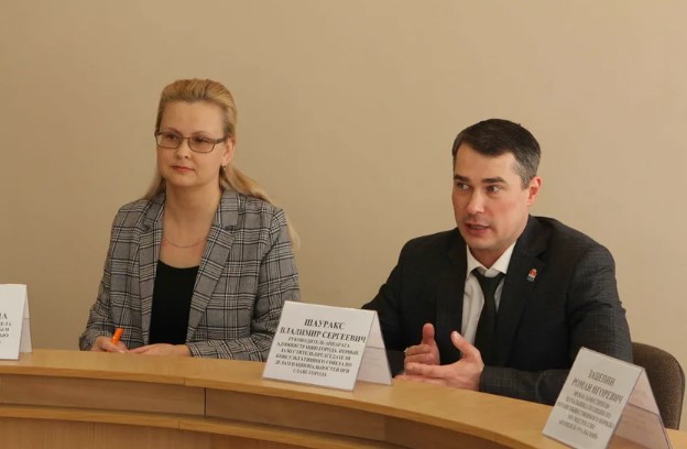 Паслер назначил главой Березовского Владимира Шауракса - Губернатор Денис Паслер уже подписал документ о временном исполнении обязанностей. Новое лицо в мэрии появится 21 апреля 2026 года. Эту должность займет Владимир Шауракс. Паслер назначил главой Березовского Владимира Шауракса -