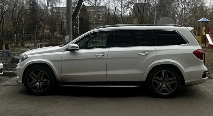 автомобиль