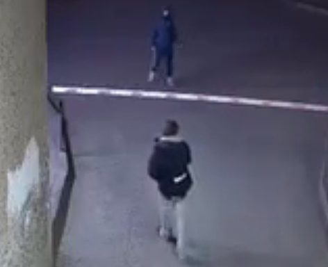 вандалы хулиганы шлагбаум
