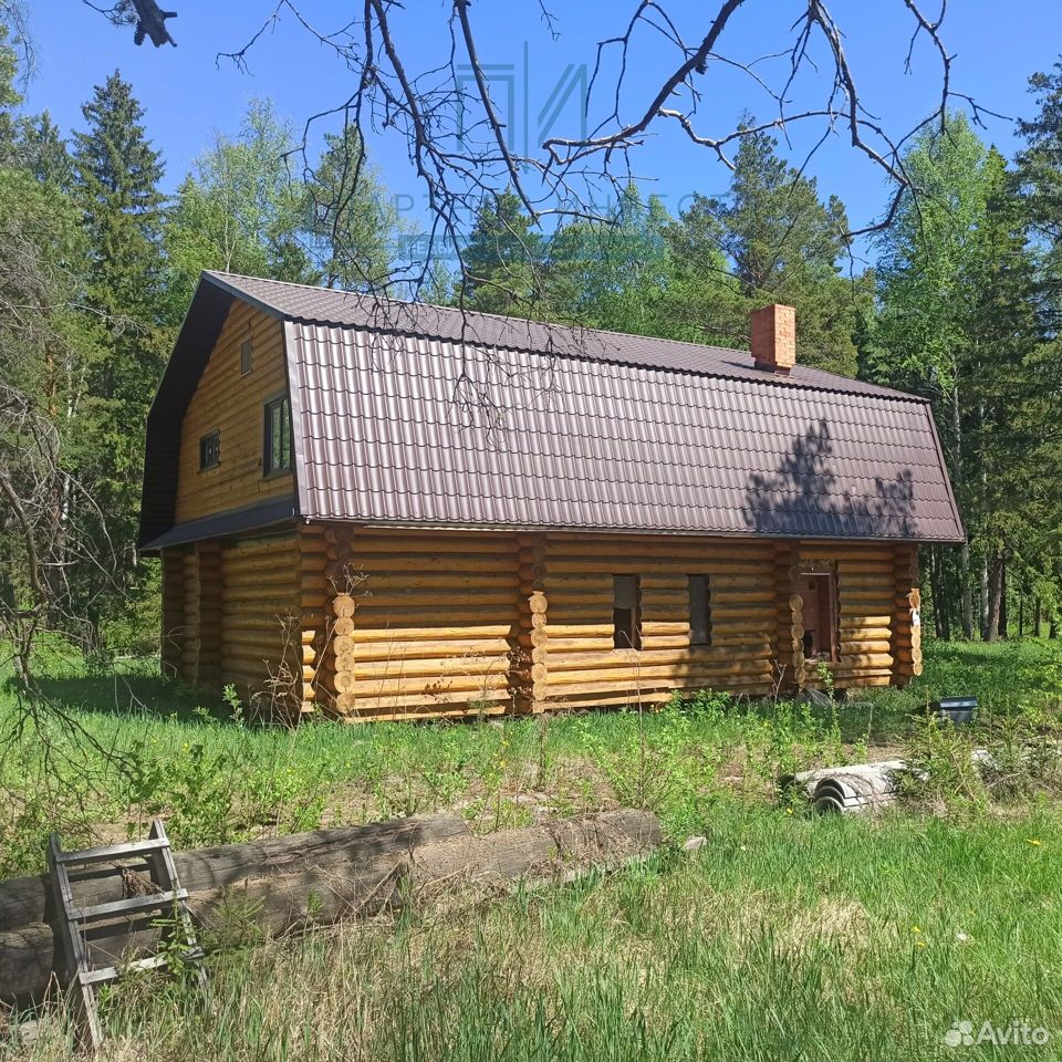 Под Тагилом продают недострой со спорным бизнесом - В поселке Чащино под Нижним Тагилом выставили на продажу имущественный комплекс площадью 648 квадратных метров. Объект позиционируется как база отдыха для проведения свадебных мероприятий. Цена – 11,8 миллиона рублей. Однако юридический статус земли ставит под сомнение возможность законного использования объекта по назначению. Под Тагилом продают недострой со спорным бизнесом -