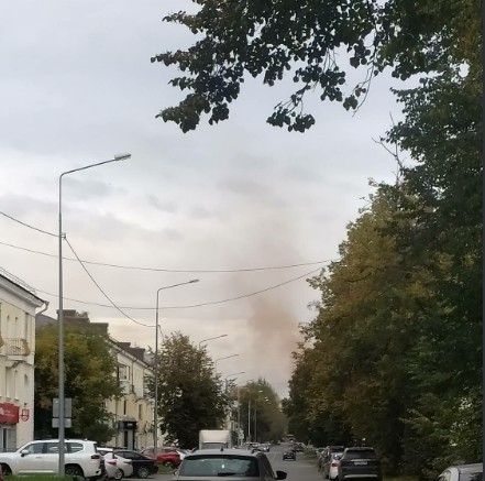 Рыжий дым: в Нижнем Тагиле снова выбросы -