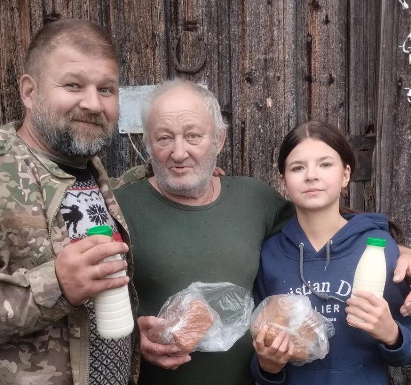 Бумеранг добрых дел: общественники поздравили старшее поколение в Висимо-Уткинске - Местный общественник Владимир поделился с изданием «Реальный Тагил» подробностями акции, приуроченной ко Дню пожилого человека в поселке Висимо-Уткинск. висим благотворительность